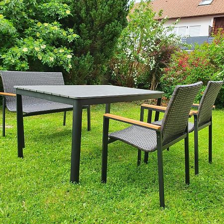 Alte Backstube - Ferienwohnung Huettenstube Und Ferienzimmer Auszeit Erkenbrechtsweiler Exteriör bild
